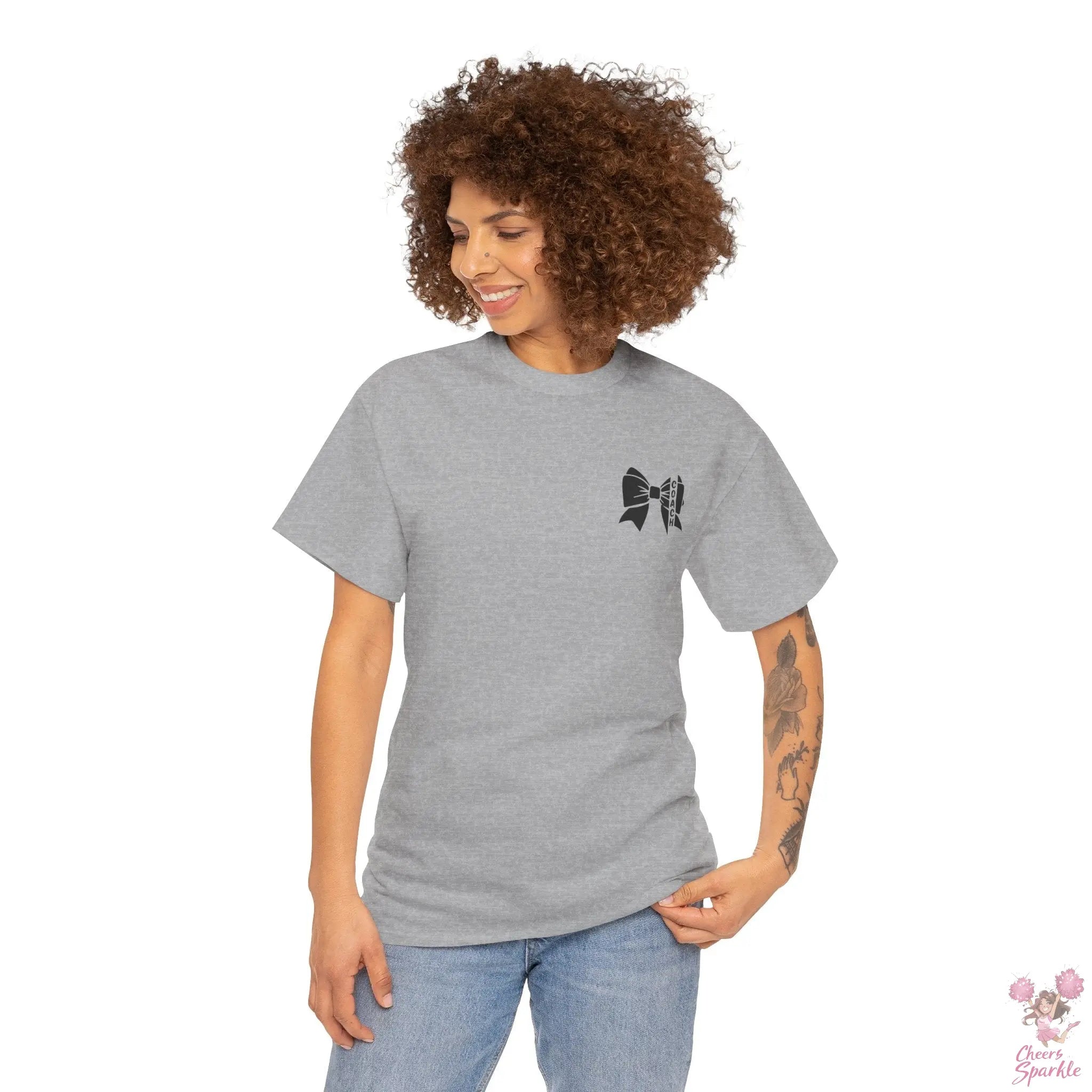 Cheer Coach T-Shirt mit Schwarzer Bow Printify