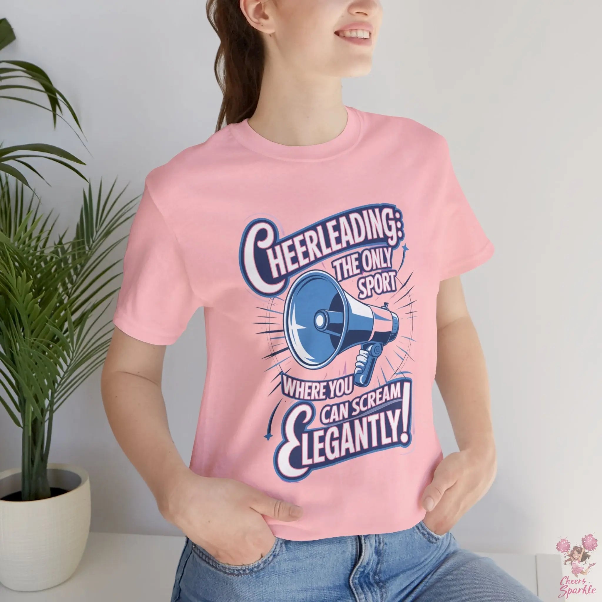Cheerleading T-Shirt „Cheerleading: The Only Sport Where You Can Scream Elegantly!“ Cheers and Sparkle
