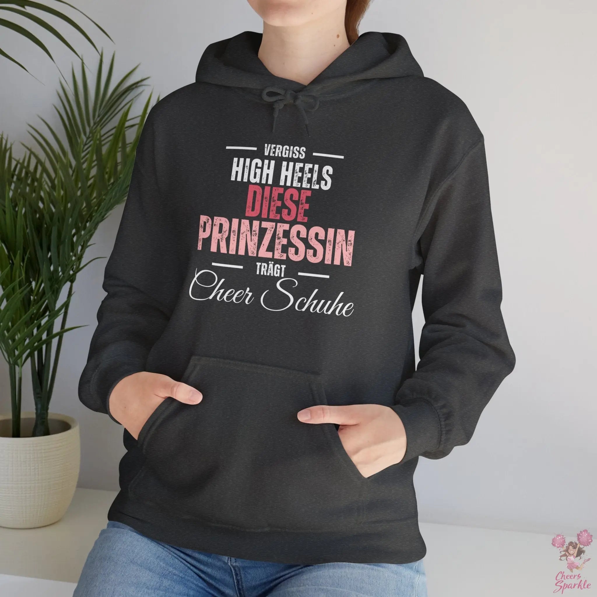 Hoodie „Vergiss Highheels, diese Prinzessin trägt Cheer Schuhe“ Printify