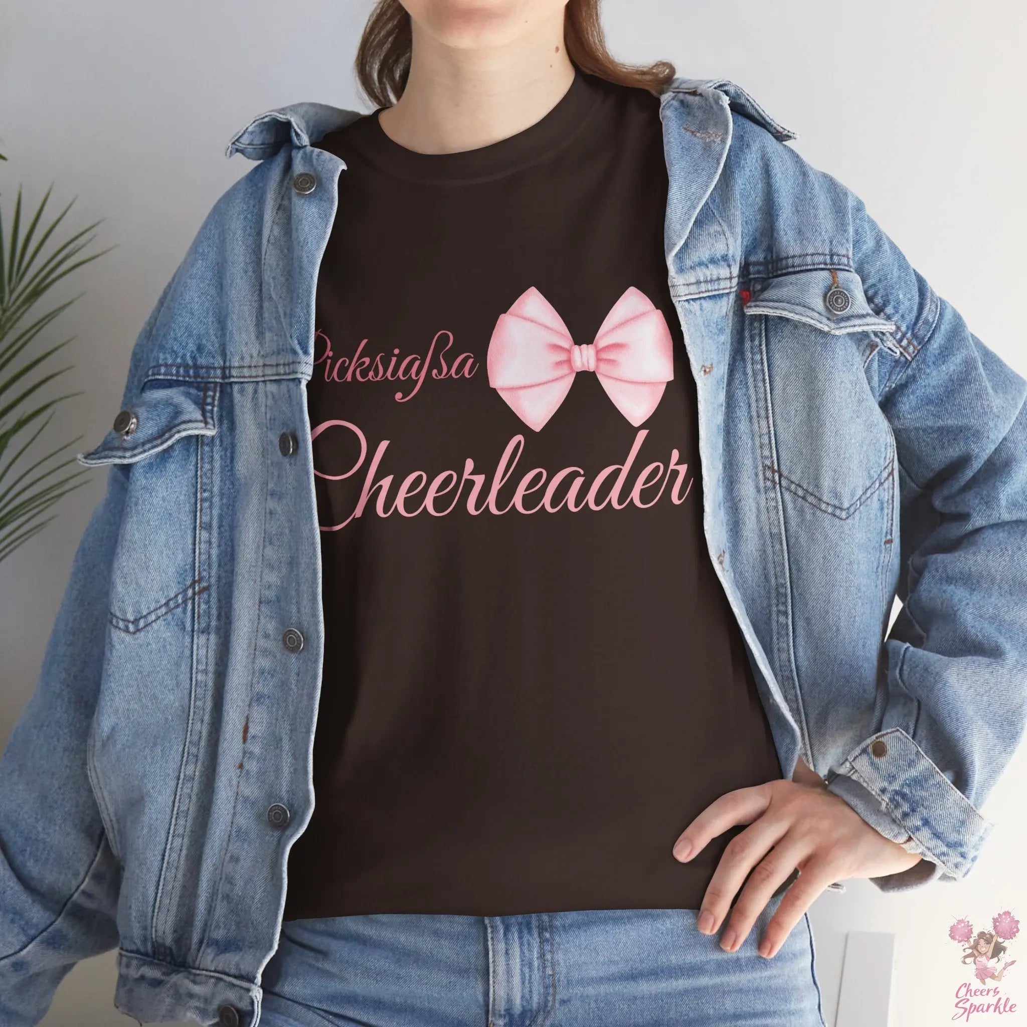 Cheerleader T-Shirt mit Schleifen-Design Printify