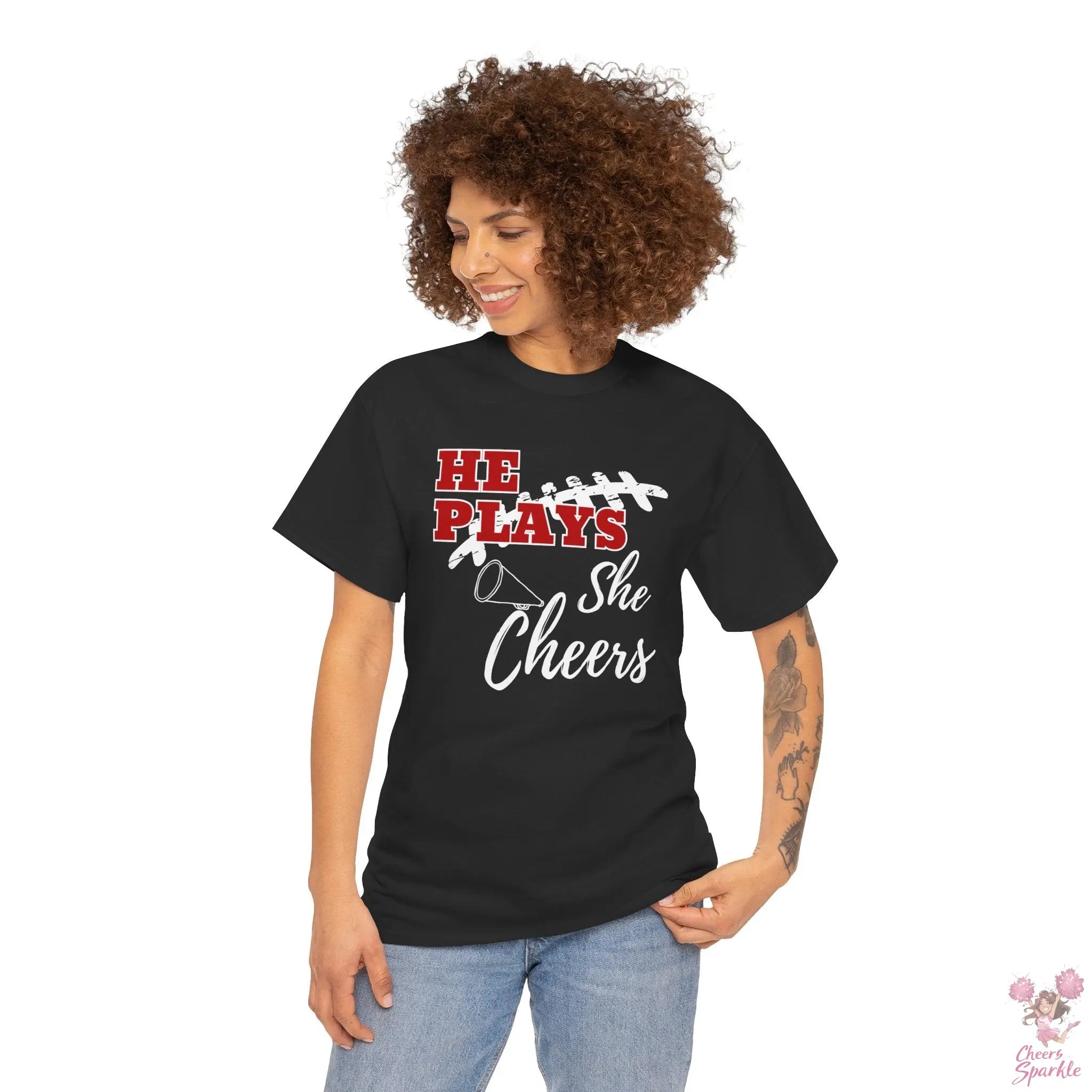 „He Plays, She Cheers“ T-Shirt Printify