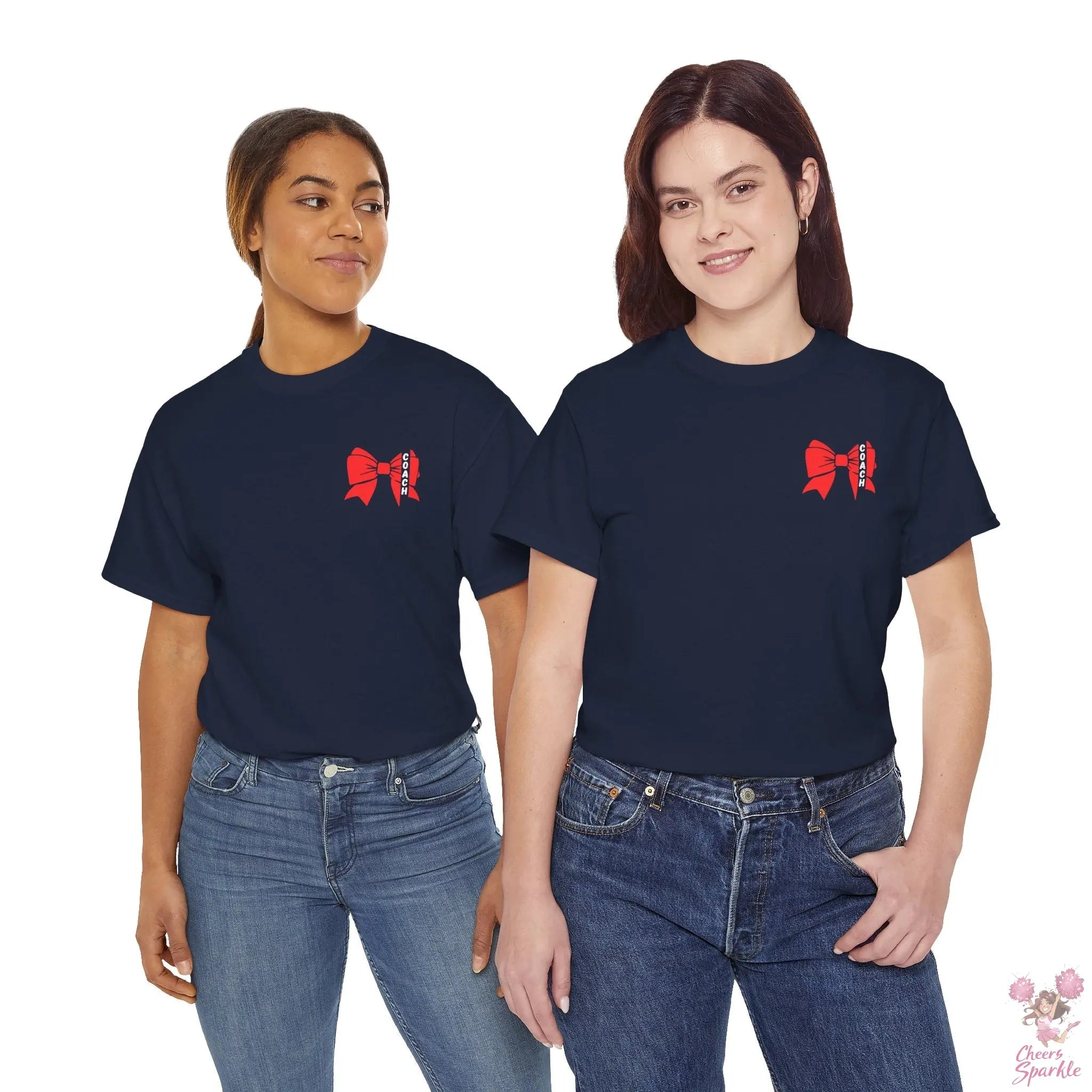 Cheer Coach T-Shirt mit roter Schleife Printify